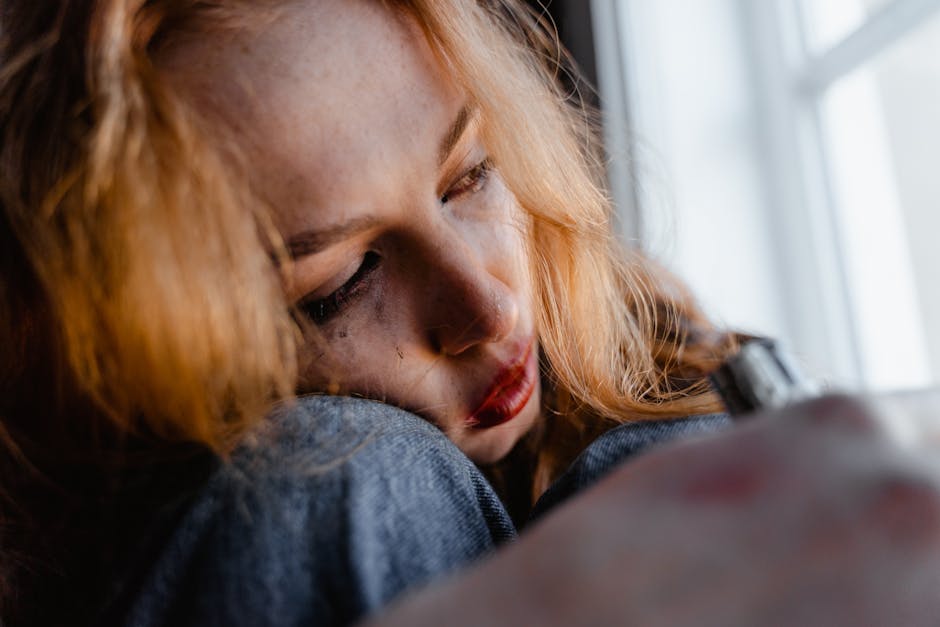 frau emotionaler moment schuldgefuehl pflege angehoerige innere belastung